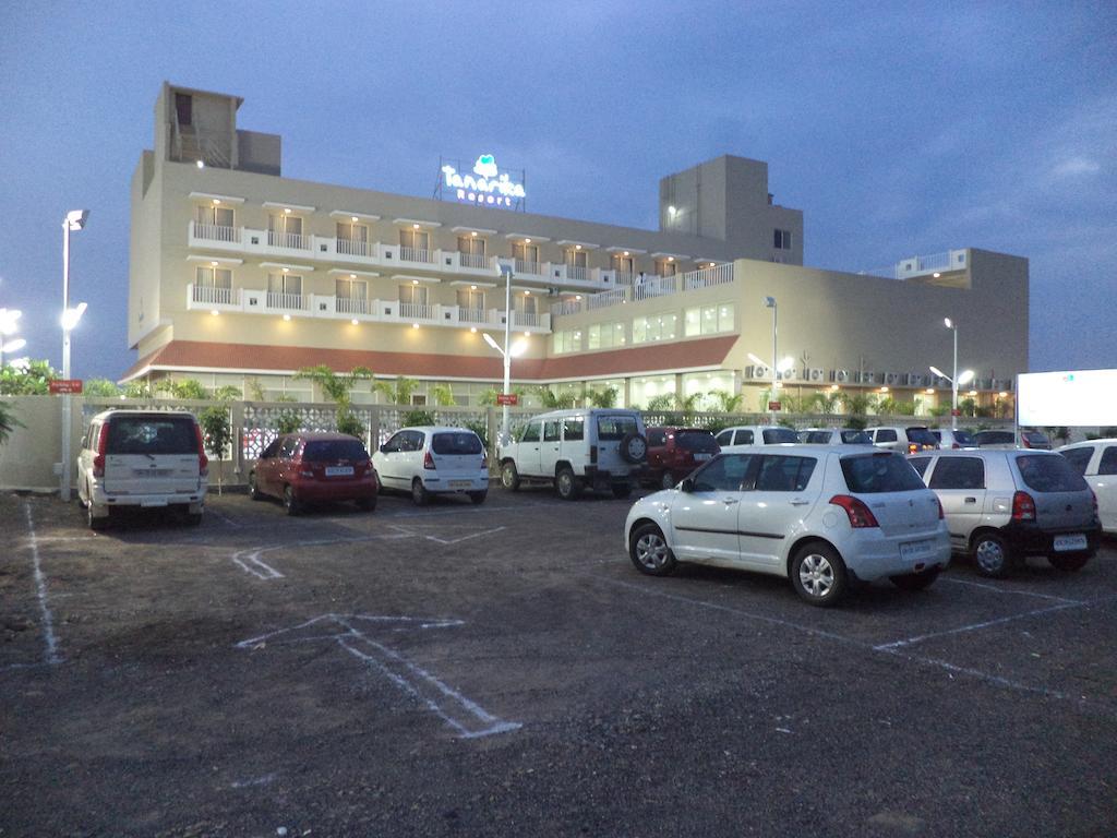 Tanarika Resort Bhusawal Exterior foto