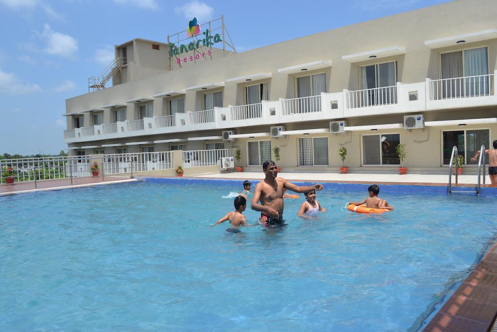 Tanarika Resort Bhusawal Exterior foto