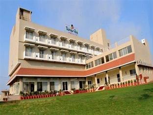 Tanarika Resort Bhusawal Exterior foto